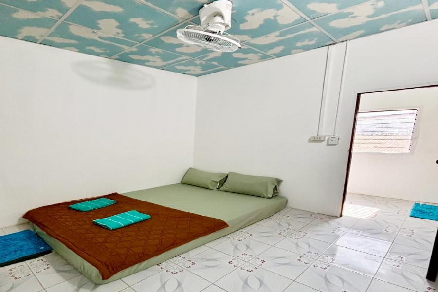 I Daa Pra-Ea Guesthouse Koh Lanta Ngoại thất bức ảnh